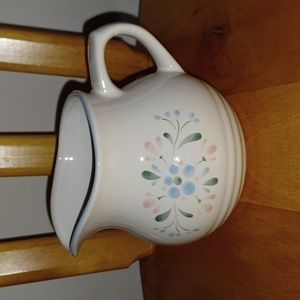 Fascino Stoneware By Yamaka Gravy Creamer Bowl